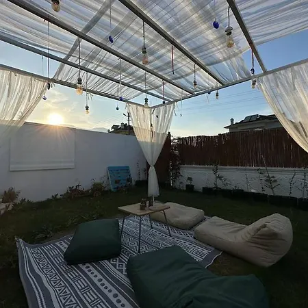 Villa Sleeps 2, Luxury With Private Pool - Awz 311